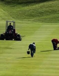entretien de terrain de golf